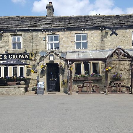 Hotel The Rose And Crown à Huddersfield Extérieur photo